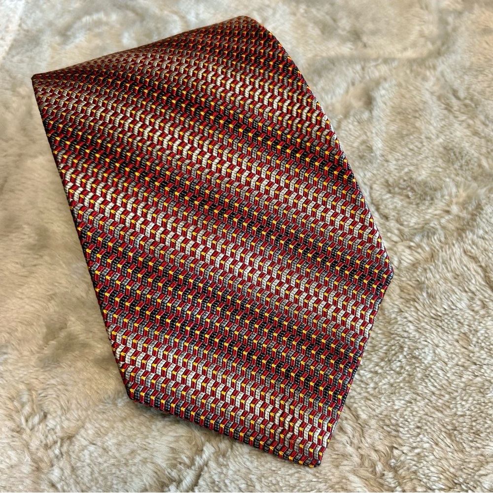 Cape Cod Silk Tie 4” Wide 57” Long Red Silver & Gold NWOT